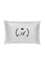 Poszewka SATYNA LAUR z inicjałem - biała