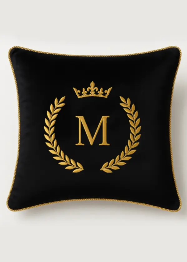 MAROHOME-poduszka-dekoracyjna-Queeny-czarny