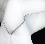 Obrus Veneto Bianco - srebrna lamówka