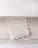 Poszwa satynowa SAN ANTONIO latte beż z białą lamówką