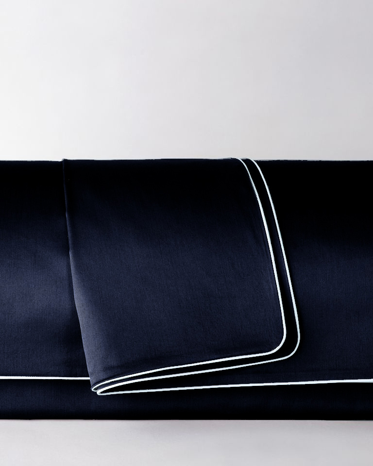 Poszwa satynowa SAN ANTONIO navy blue z białą lamówką