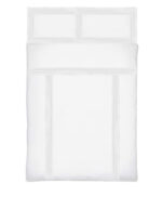 Pościel satynowa obszyta białą koronką