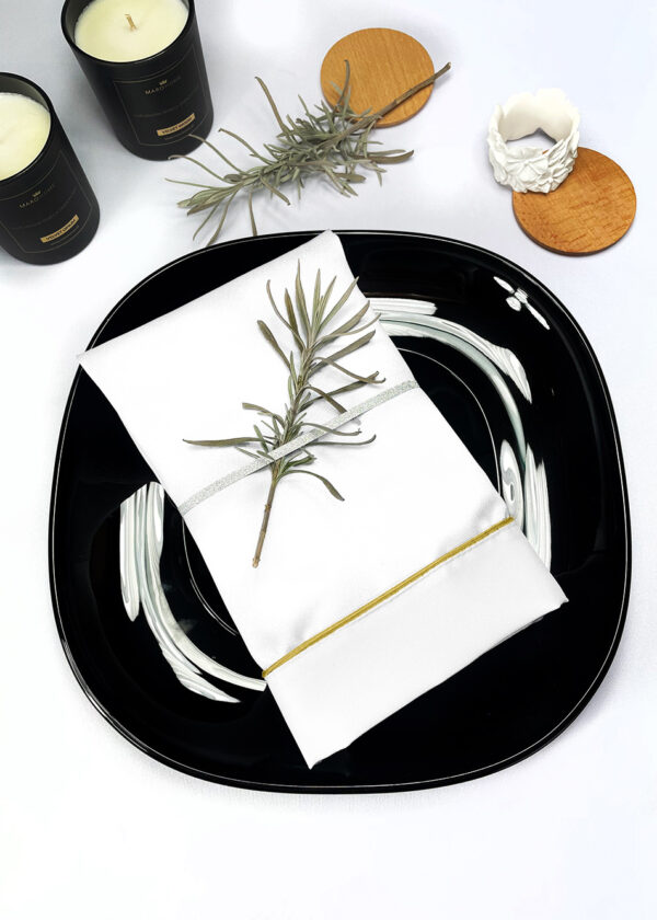 Serweta Veneto Bianco - złota lamówka