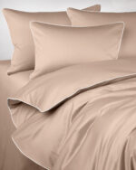 Pościel satynowa SAN ANTONIO - rose gold z białą lamówką