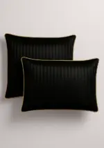 Poszewka adamaszkowa SAN ANTONIO czarna ze złotą lamówką