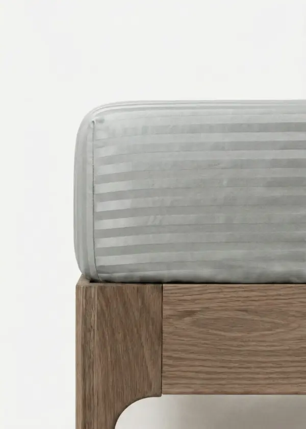 Prześcieradło adamaszkowe szary jasny z gumką