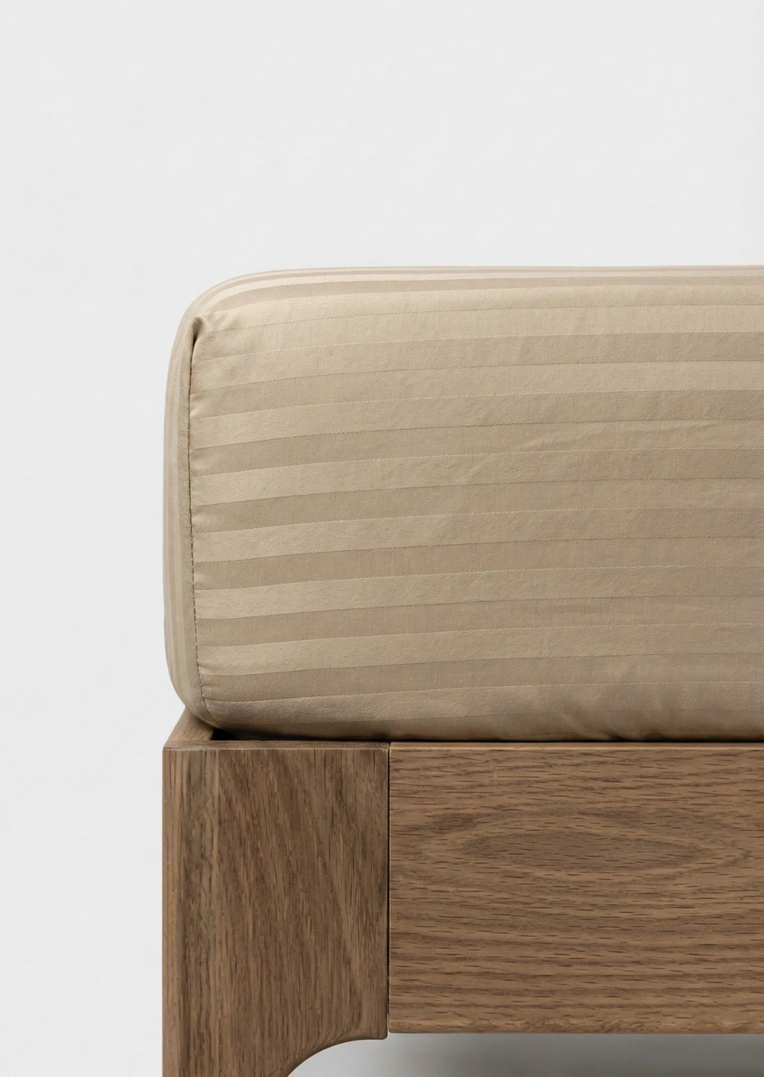 Prześcieradło adamaszkowe macchiato beż z gumką