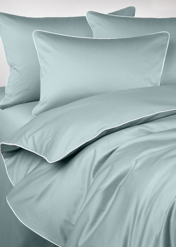 Pościel satynowa SAN ANTONIO - sage mint z białą lamówką