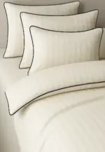 Pościel adamaszkowa SAN ANTONIO – ecru z czarną lamówką